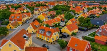 Entdecken Sie die berühmten Museen, Galerien und historischen Sehenswürdigkeiten von Skagen, die alle bequem vom Hotel aus erreichbar sind.