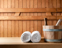 Under opholdet har I fri adgang til det fuldt udstyrede fitnessrum og den tilhørende sauna.