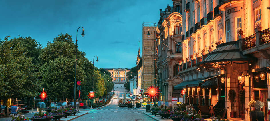 Das First Hotel Millenium liegt im Zentrum von Oslo – perfekt, um die Stadt zu erkunden oder shoppen zu gehen.