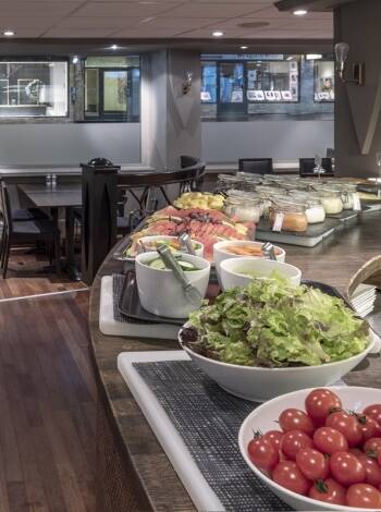 Dere får en perfekt start på dagen med en god frokost i hotellets hyggelige rammer.