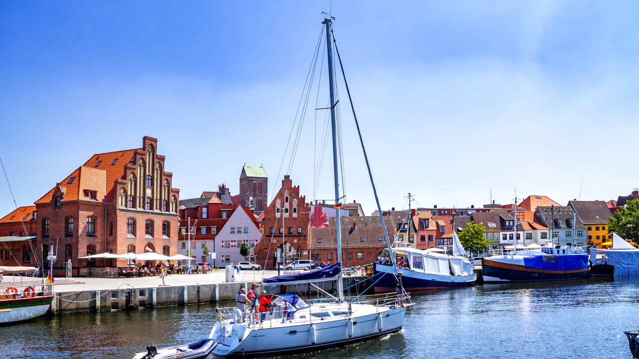 Das Casilino Hotel A 20 Wismar liegt südlich der UNESCO-Welterbestadt Wismar.