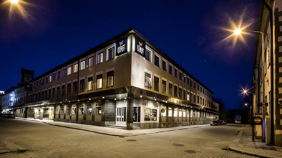 Das moderne und stilvolle First Hotel Witt liegt zentral in Kalmar.