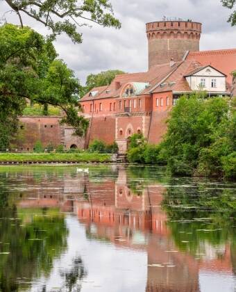 Visit the Spandau Fortress and the picturesque park.