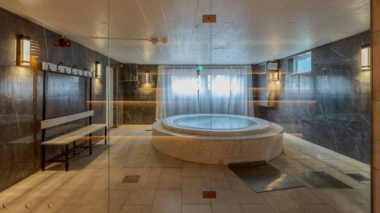 Slapp av og nyt boblebad, badstue og massasje.