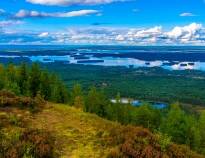 The hotel is located directly by Lake Siljan and in the middle of Dalarna's beautiful countryside.