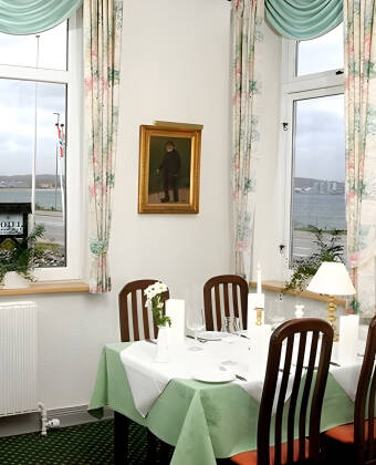 Den familieejede kro har været drevet af det samme passionerede værtspar i over 50 år!