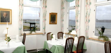 Den familieejede kro har været drevet af det samme passionerede værtspar i over 50 år!