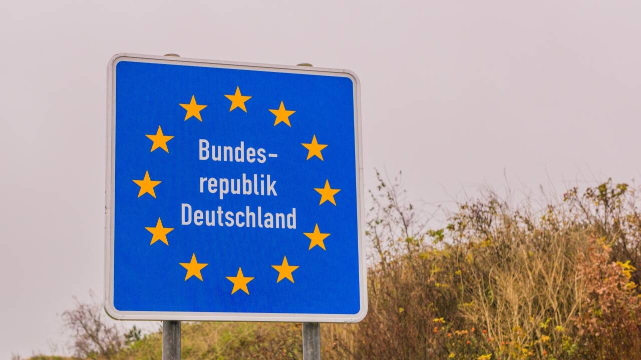 Kør en kort tur ned til den dansk-tyske grænse og nyd godt af de lave priser.
