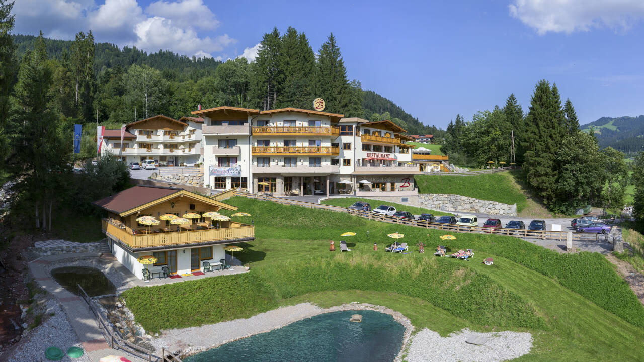 Hotel Berghof Söll tilbyder en familievenlig atmosfære og regionale produkter i Tyrol.