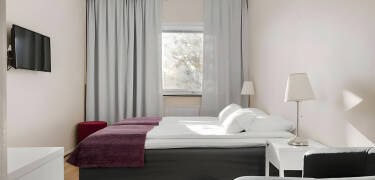 Die reizenden Hotelzimmer haben neurenovierte Badezimmer und bieten einen gemütlichen Rahmen mit komfortablen Betten.
