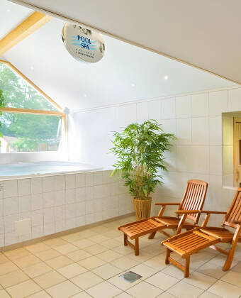 Hotellet har en relaxavdelning med bubbelpool, ång- och torrbastu där ni kan njuta av semestern