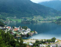 Strand Fjordhotel is located directly by the fjord in the idyllic Norwegian coastal town of Ulvik.