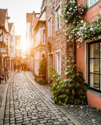 Du bor innen gangavstand fra Bremens sjarmerende Altstadt, hvor du kan oppleve Schnoor-distriktet