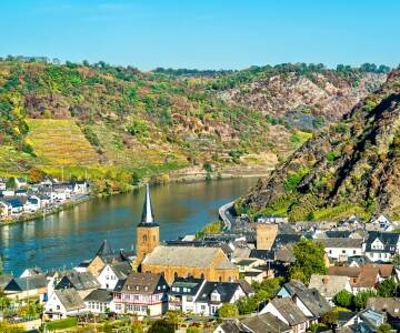 Bo direkte ved Moselens elvebredd med flott utsikt og enkel tilgang til naturen.