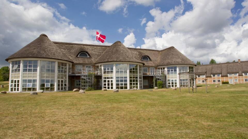 Dette 4-stjerners hotellet ligger blant skog og sjøer i det vakre sjællandske landskapet ved Sorø.