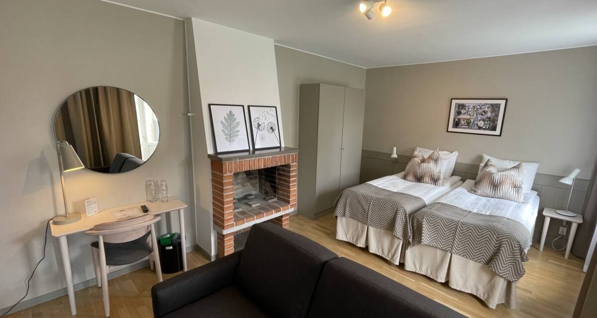 Dobbeltrom med 1 ekstra seng inkl. frokost