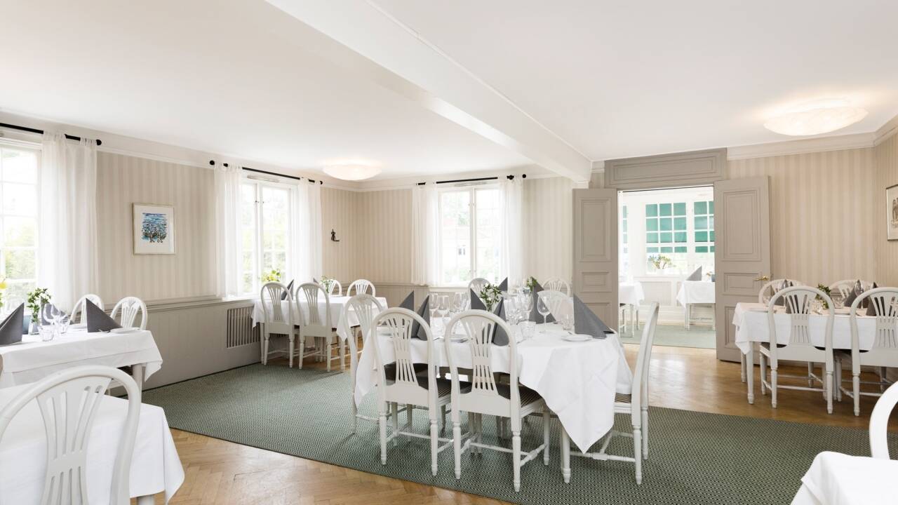 Om kvelden kan dere slappe av og nyte gode måltider i restauranten.