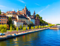 Hotellet bjuder på en bekväm utgångspunkt för en storstadssemester med shopping och sightseeing i Stockholm.