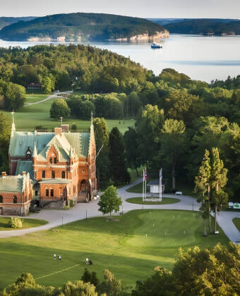 Tag en dagstur til Torreby Slot hvor I kan spille en runde golf i en helt enestående kulisse!