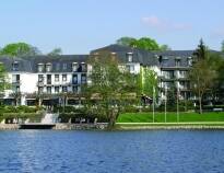 The hotel is beautifully located in the middle of the Holsteinische Schweiz Nature Park and right down to Lake Dieksee.