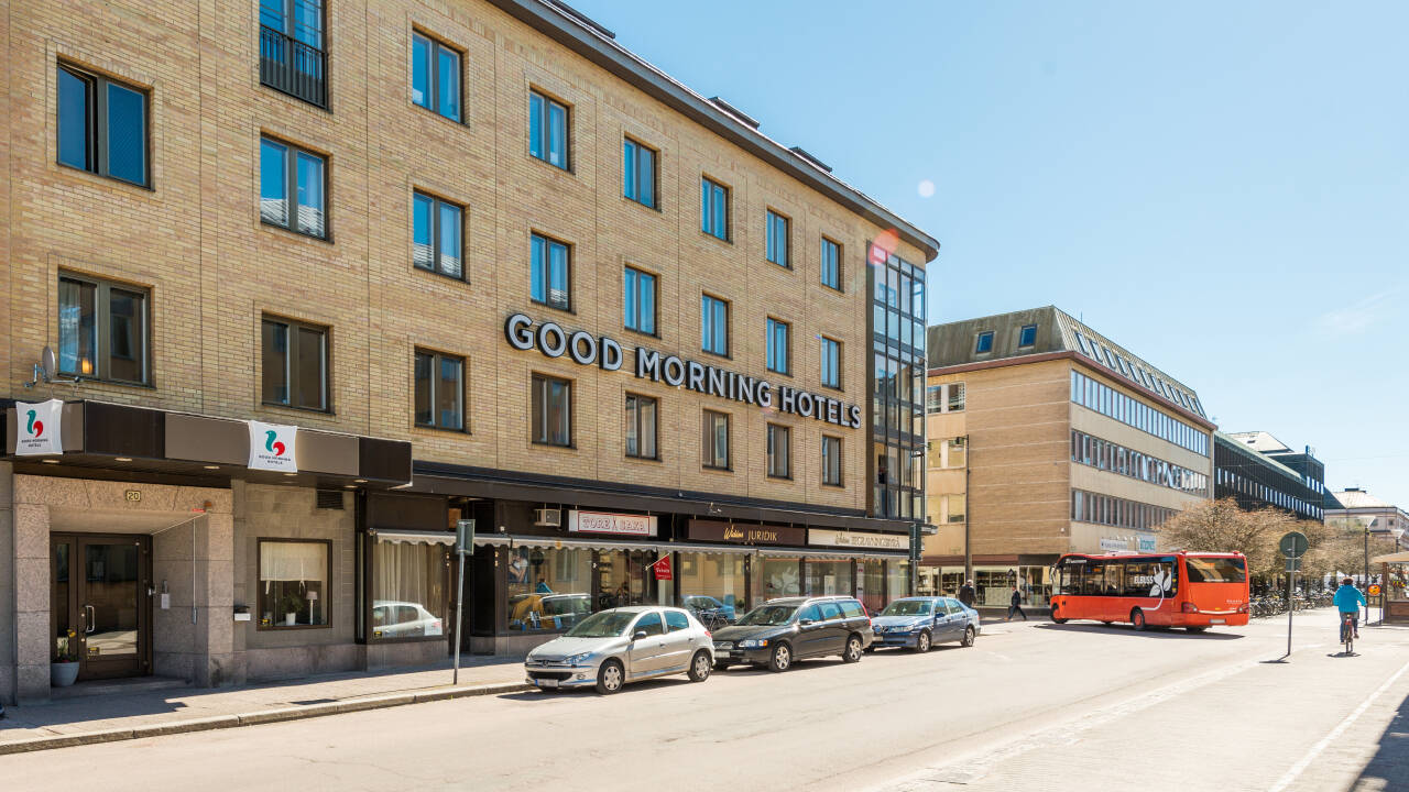 Hotellet ligger tæt på gode offentlige transportforbindelser og tilbyder korte køreafstande til Värmlands mange spændende udflugtsmål.