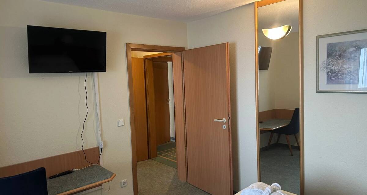 4-person apartment