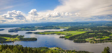 Nyt utsikten fra utsiktspunktet til kronprinsen, dronningen og kongen.
