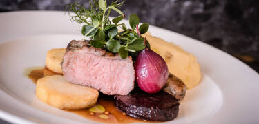 The restaurant delights with dishes crafted from quality, tasty ingredients.