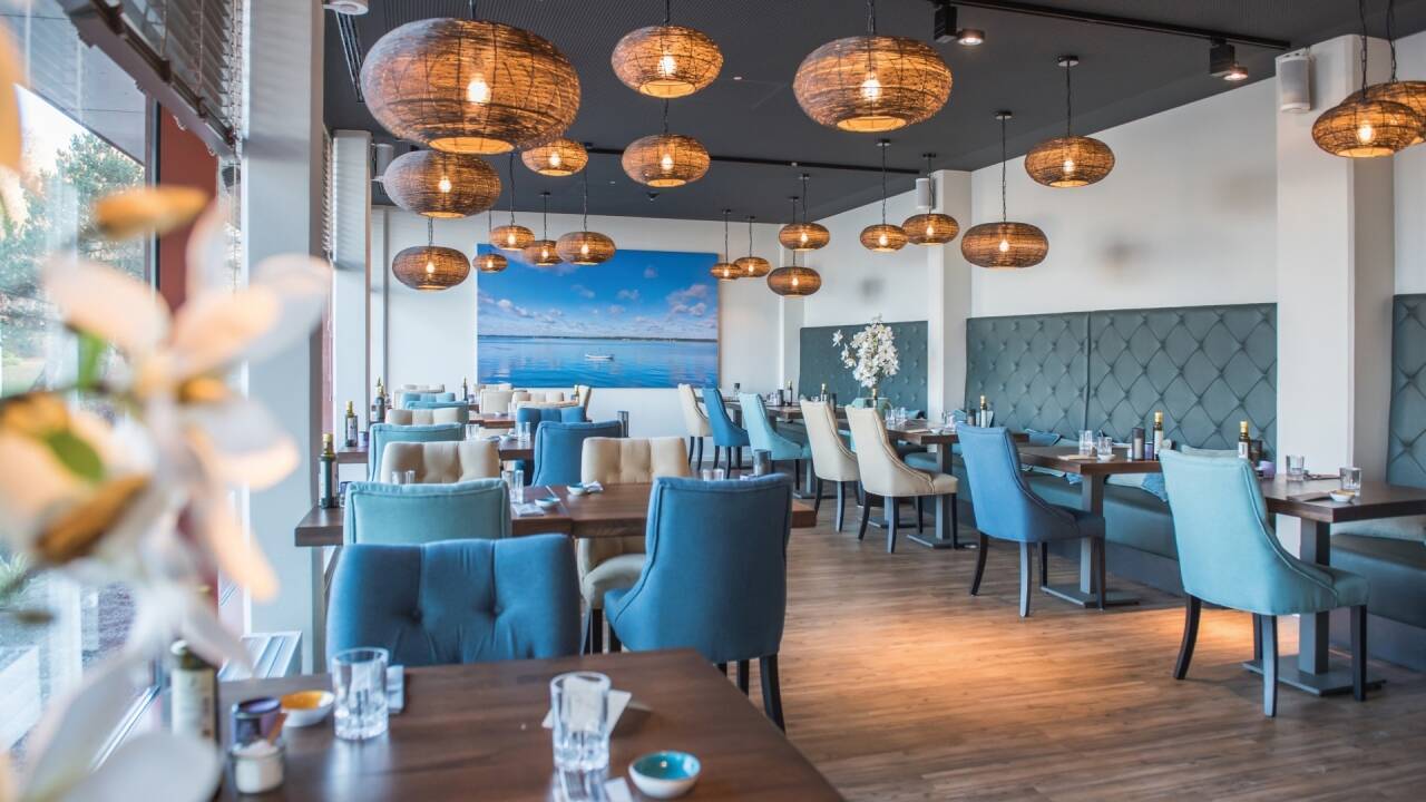 En kveld er middagen allerede ordnet på en nærliggende restaurant, slik at du kan slappe av og nyte kyststemningen.