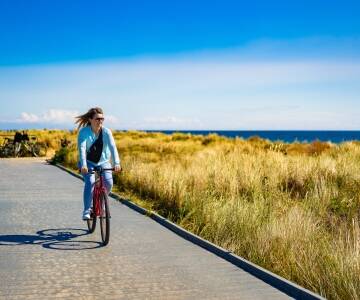 Fra vandsport til cykling – området byder på masser af muligheder for at være aktiv og nyde naturen.