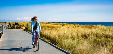 Von Wassersport bis Radfahren bietet die Gegend zahlreiche Möglichkeiten, aktiv zu sein und die Natur zu genießen.