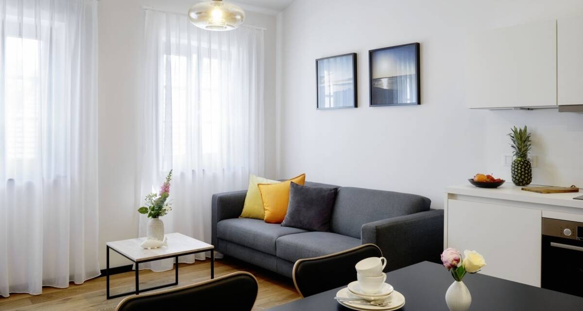 Im Reethus Goldgelb mit 2 Zustellbetten