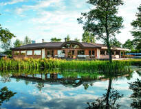 Das Ribehøj Biohotel ist von einer wunderschönen Landschaft umgeben, die sich hervorragend für ruhige Spaziergänge eignet.