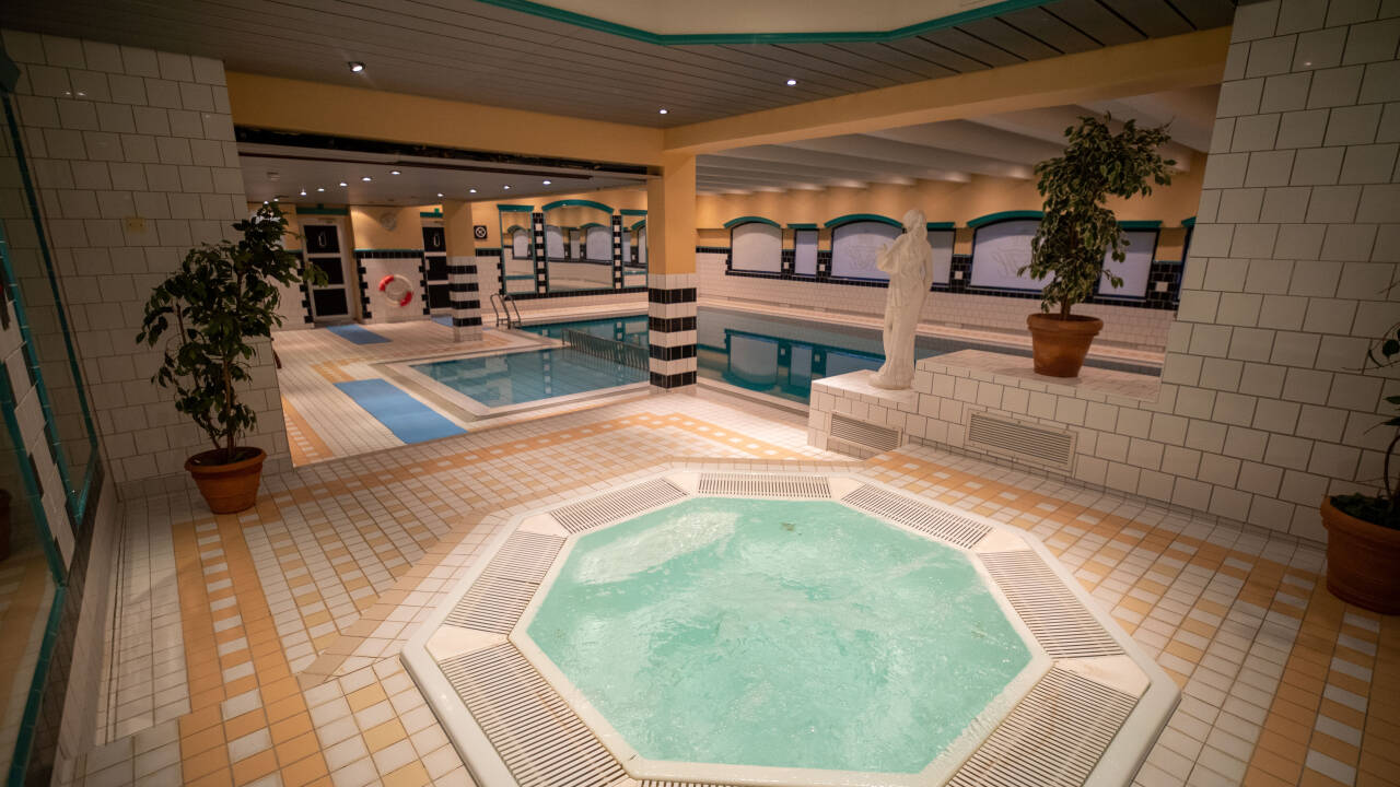 När ni bor på motellet har ni fri tillgång till spa-avdelningen där ni hittar en inomhuspool, jacuzzi och bastu