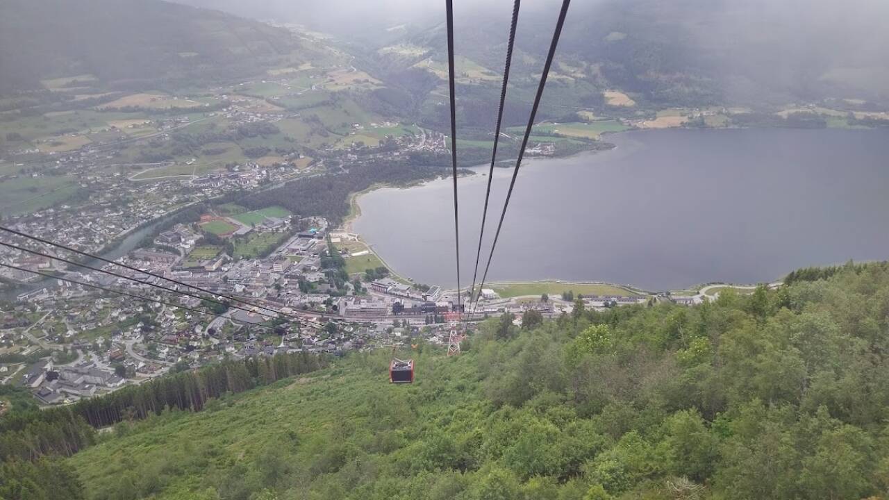Voss eignet sich ideal für einen Winterurlaub mit Ski und Rodeln, da zwei Wintersportgebiete nahe des Motels liegen.