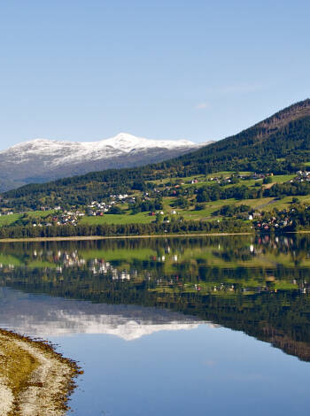 Fleischer´s Motel liegt direkt am See Vangsvatnet im norwegischen Dorf Voss.