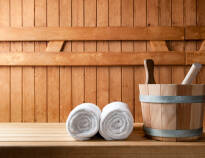 After an eventful day, you can relax in the various saunas, steam bath and infrared cabin in the large wellness area.