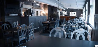 Hotellets restaurant og bar/lounge er perfekte til middag eller en drink efter en dag med oplevelser.