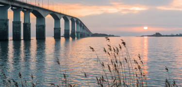 The hotel is beautifully situated on Ängö by the sea, with a short distance to Kalmarsund and Ölandsbroen.