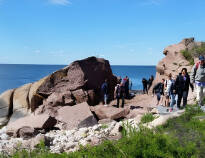 Utforsk og opplev Kalmars vakre skjærgård og nasjonalparksøya, ”Blå Jungfrun”.