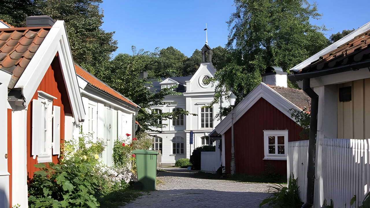Das Hotel Svanen liegt wunderschön auf Ängö in Kalmar, nur einen kurzen Spaziergang vom schönen Stadtzentrum entfernt.