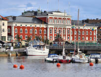 Besuchen Sie Jönköping, das von Einkaufsmöglichkeiten und Restaurants bis hin zu Museen und Sehenswürdigkeiten alles bietet.
