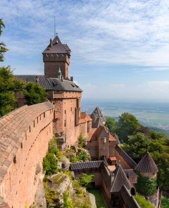 You will stay in scenic surroundings, at the foot of the Château du Haut-Koenigsbourg, and have several historic sights within a short distance.