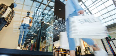 Field's erbjuder oändliga shoppingmöjligheter i alla väder.