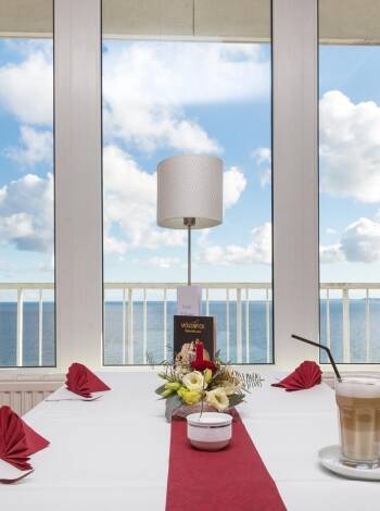 Enjoy your breakfast, coffee and cake with the best view in town.