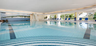 Entspannen Sie nach einem Ausflug im Spa – Pool und Sauna inklusive.