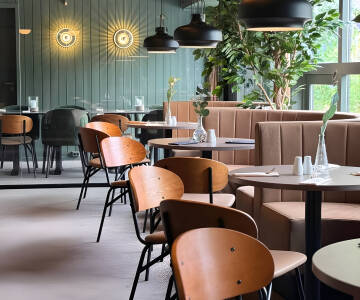 Nyd et lækkert middagspakke med regionale retter under dit ophold.