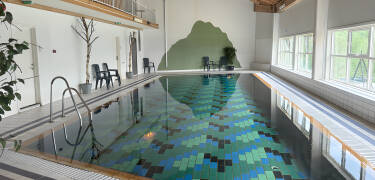 Slapp av med en forfriskende dukkert etter en dag utendørs.