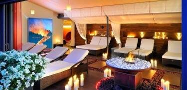 Koppla av i hotellets wellnessavdelning med bastu och relaxavdelning – perfekt efter en dag utomhus.