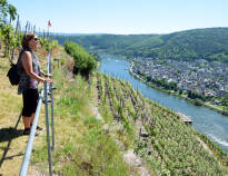 När ni bor på hotellet har ni en fantastisk utgångspunkt för att utforska vinlandskapet i västra Tyskland och den historiska staden Koblenz